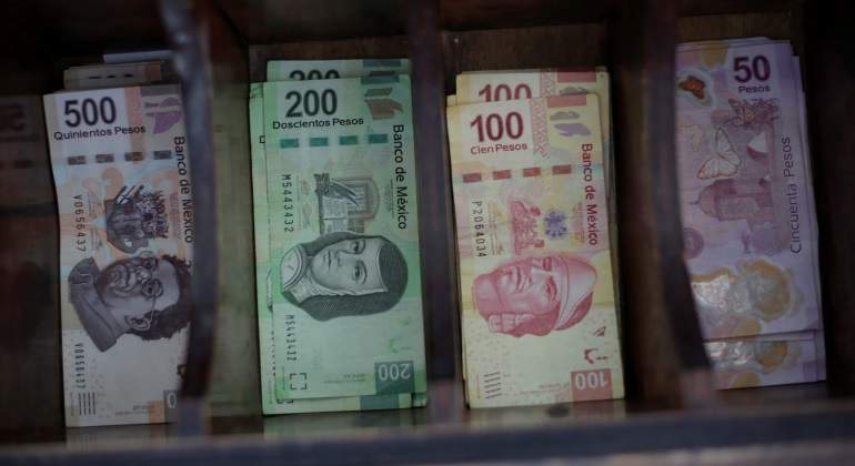 pesos-billetes-reuters-770.jpg