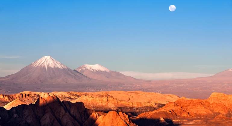 chile_atacama_volcan_ee.jpg