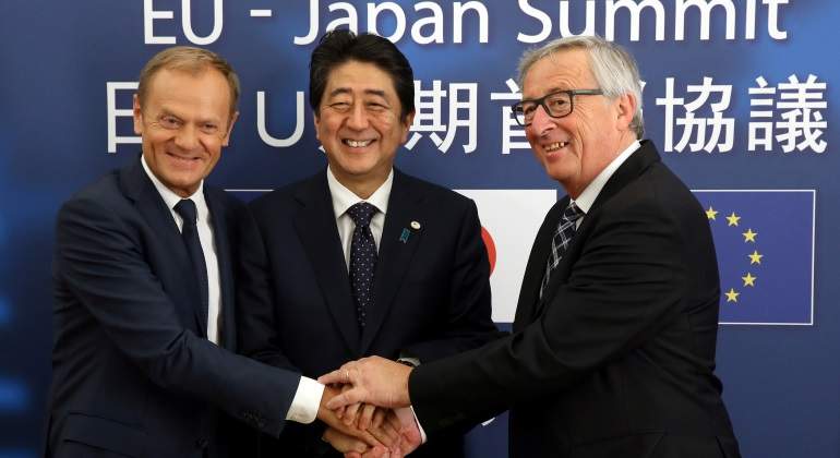 tusk-juncker-abe-ue-japon-reuters-770x420.jpg