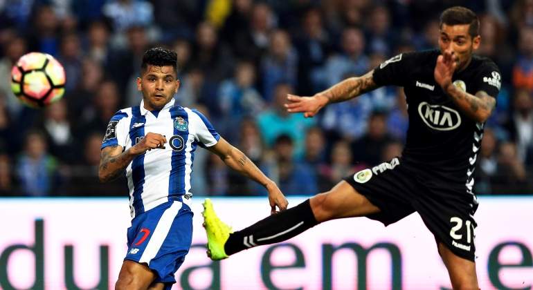 tecatito-porto-efe.jpg
