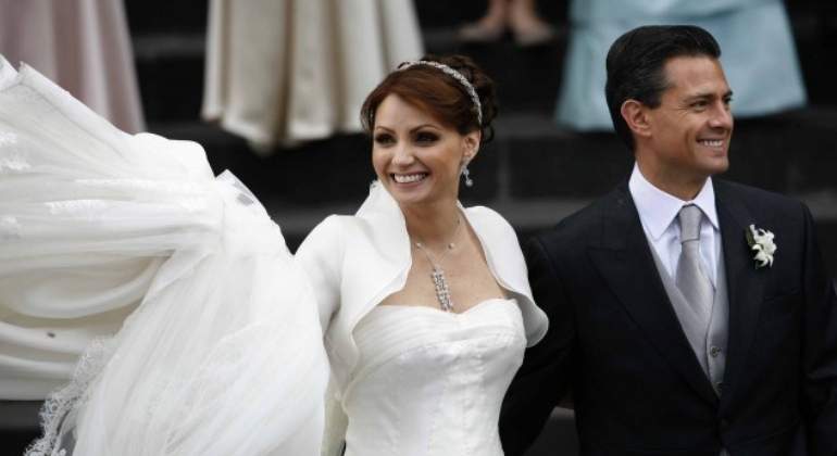 pena-nieto-angelica-rivera.jpg