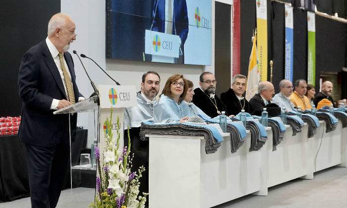 Graduacion-Humanidades-y-CC-Comunicacion-2018-CEU-USP111111111111111.jpg