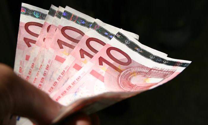 billetes-euro-mano-dreams-770.jpg