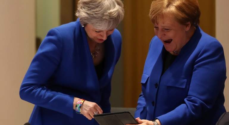 May-Merkel-reuters-770.jpg