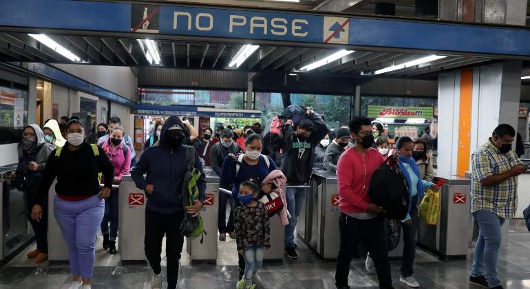 Metro-cdmx-covid19-reuters-770-420.jpg