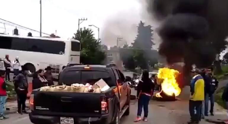 Más de 20 horas de bloqueo en la carretera México-Cuernavaca
