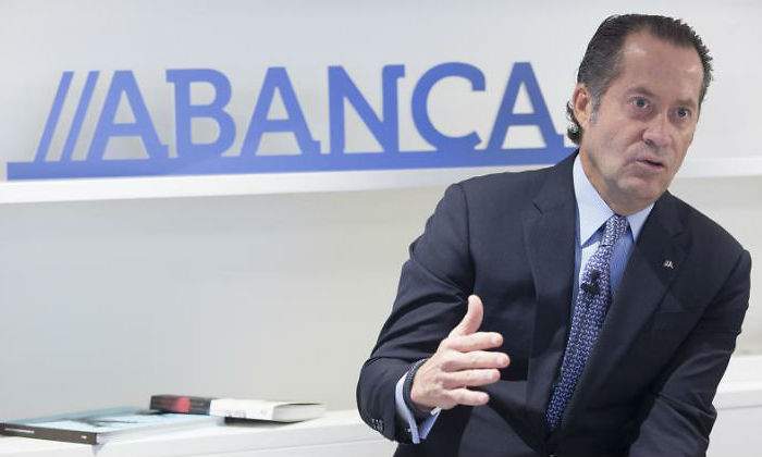 escotet-abanca-mano.jpg