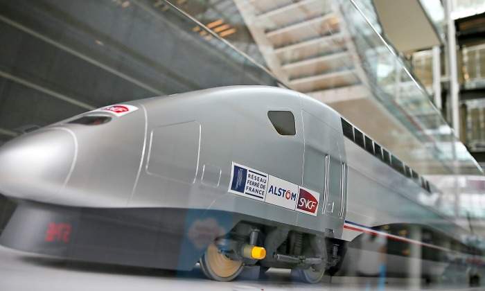 Tren-maqueta-alstom-770.jpg