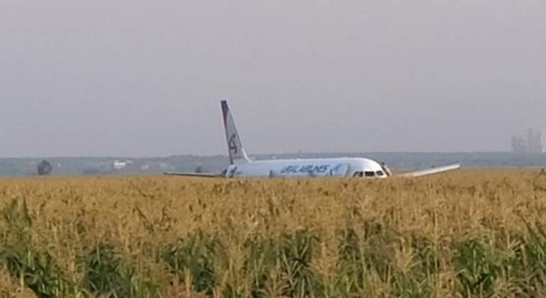 Airbus321-twitter-770.jpg