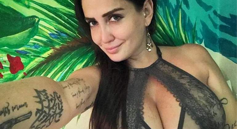 Celia-Lora-Modelo-Pornografia-Instagram-celi_lora-770.jpg