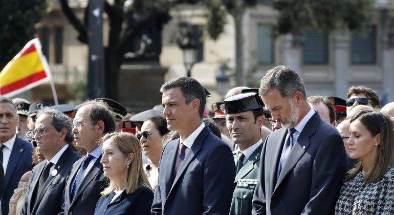El Rey arropa a las víctimas de los ataques yihadistas en el acto de homenaje en Barcelona