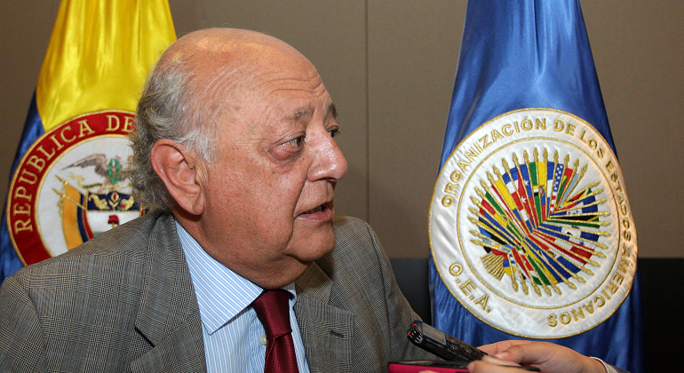 embajador-chileno-en-argentina-efe.png