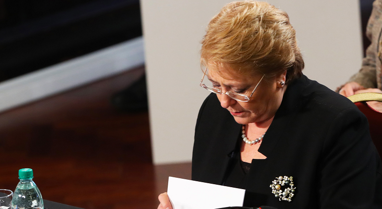 bachelet-vietnam-efe.png
