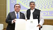 Kailash-Satyarthi_Vicente-Guzman.jpg