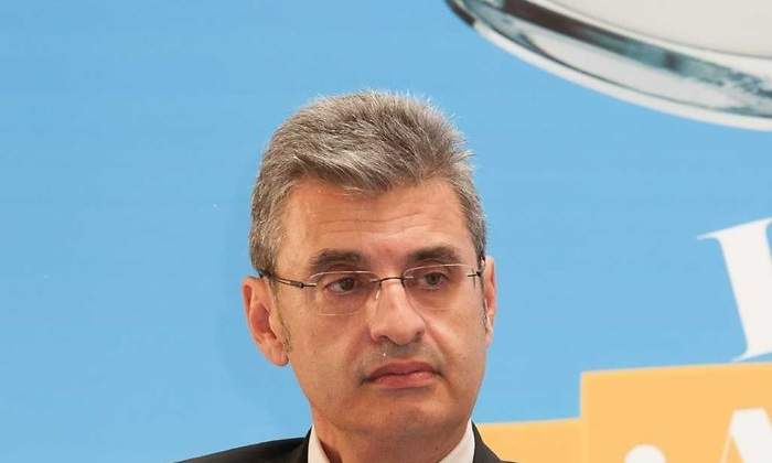 Presidente-de-Fenil-Roza2.jpg