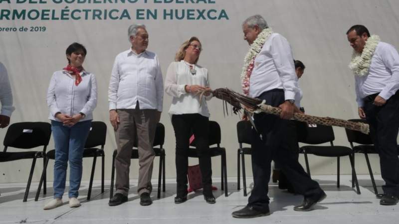 amlo-consulta-termoelectrica.jpg