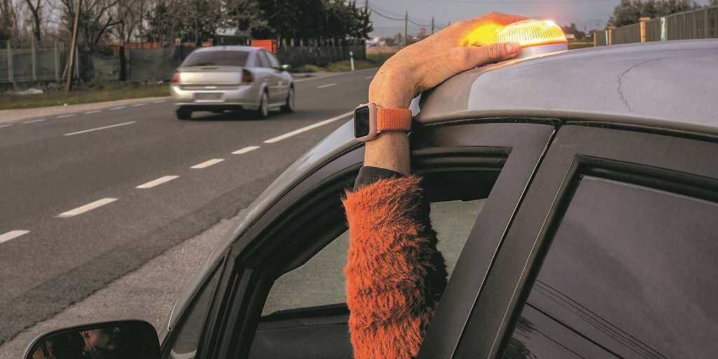 La mayoría de las luces V-16 actuales no son las legales