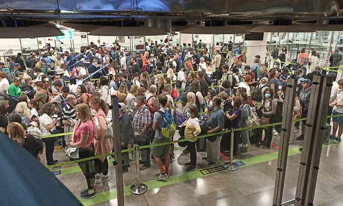 colas-barajas-ee.jpg
