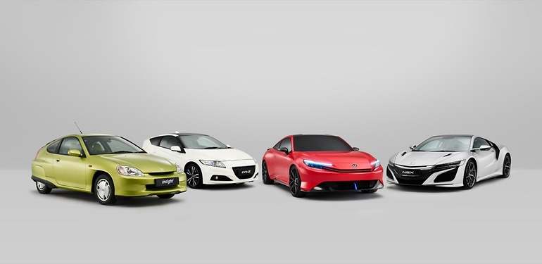 Dicen que llega por los 25 años de tecnología híbrida Honda en formato coupé, pero el Prelude no necesita excusa para pegarse en la foto