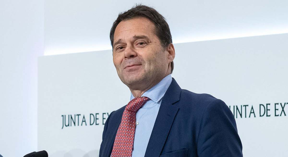 El presidente de Quirón se suma a José Elías e invierte en el grupo educativo Namencis