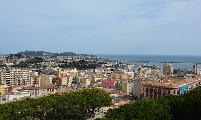cagliari-panoramica-ciudad.jpg