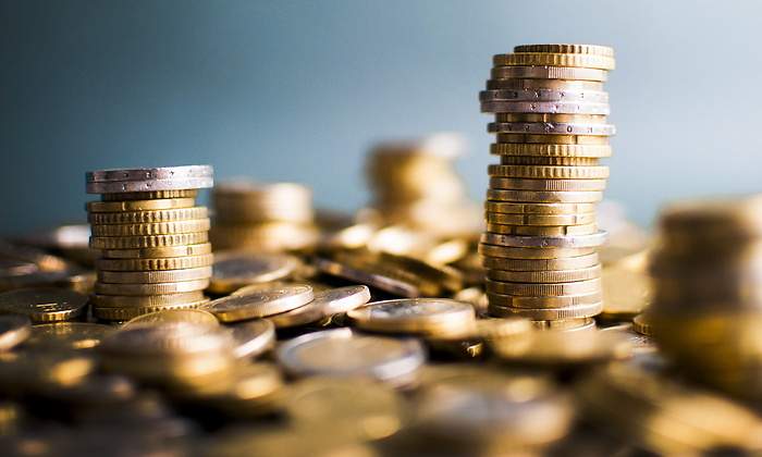 precio-dinero-intereses-monedas-euros-efectivo-istock-1200x655.jpg