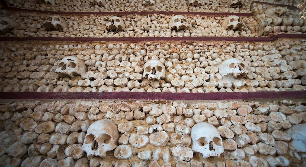 Capela dos Ossos