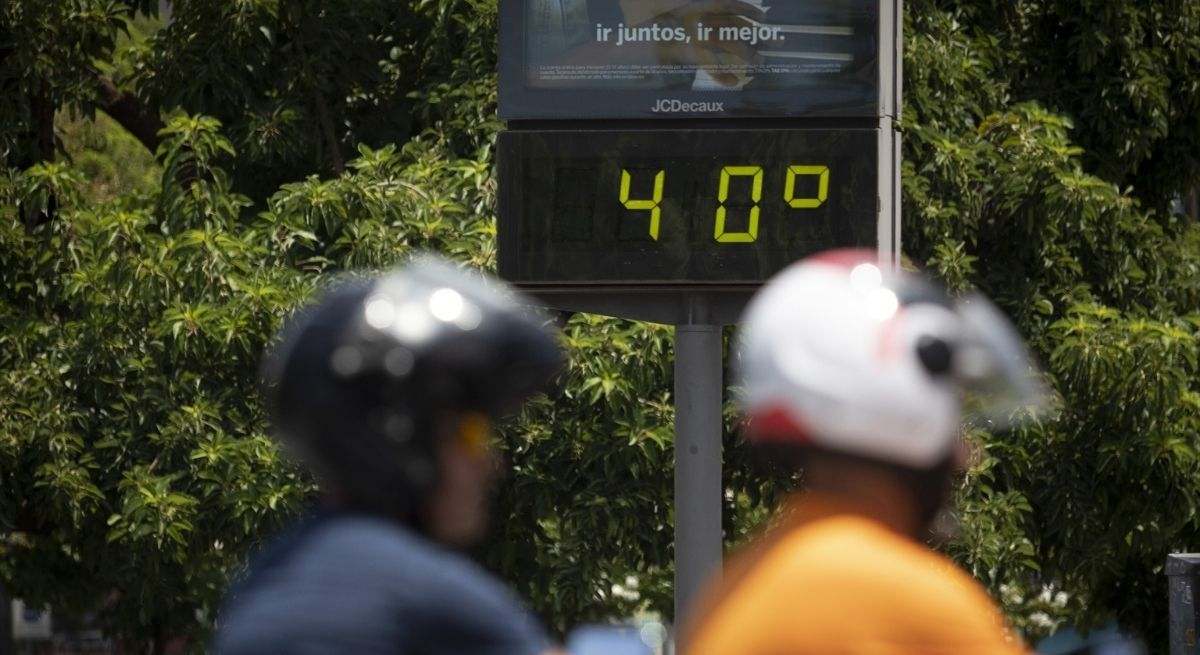 La AEMET lanza un aviso especial y pronostica hasta cuándo durará la nueva ola de calor en España:  Temperaturas máximas y mínimas muy altas 