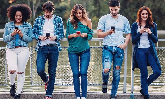 jovenes-moviles.jpg
