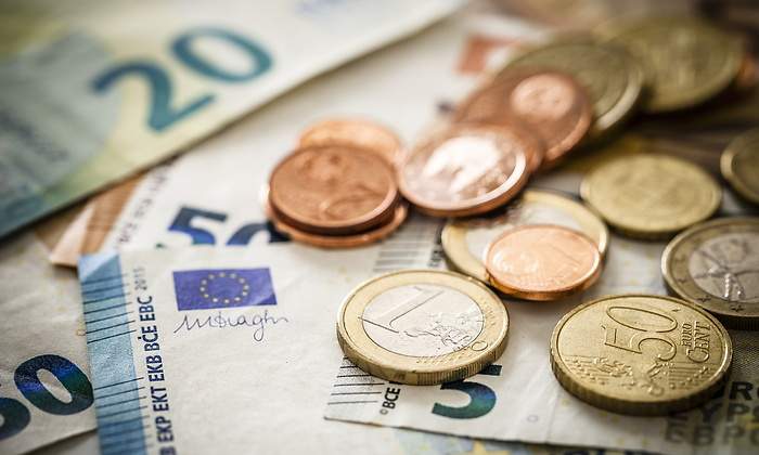 monedas-istock.jpg