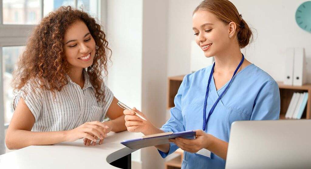 Personal de apoyo administrativo en el sector de la salud