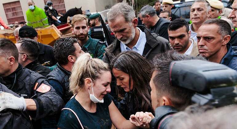 https://s03.s3c.es/imag/_v0/1200x655/1/4/b/770x_EuropaPress_6318444_rey_felipe_v.jpg