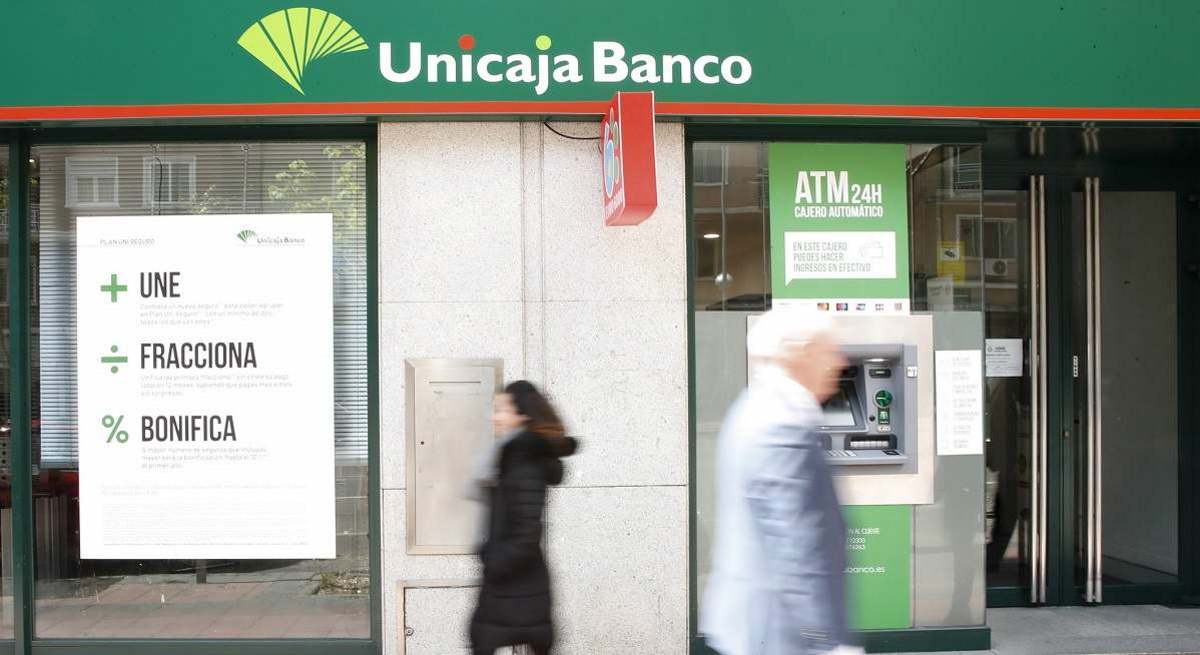 Unicaja pagará a sus accionistas un dividendo del 2,7% tras Sabadell