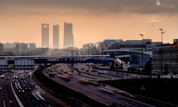 contaminacion-ciudad-madrid-iStock-1080272926.jpg