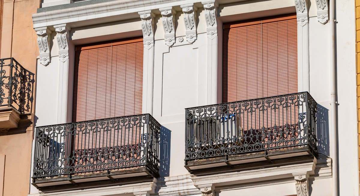 El PSOE suma un alza de impuestos a la vivienda vacía a las medidas que anunció Sánchez en enero