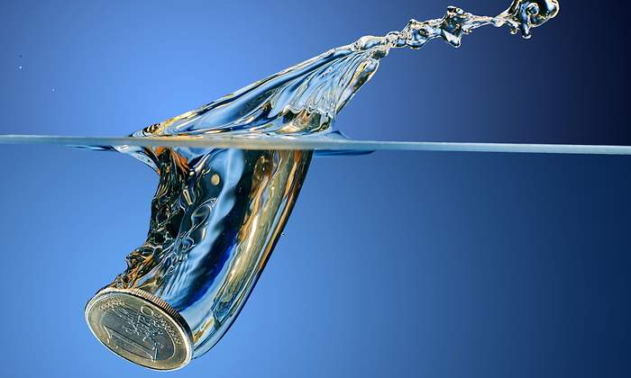 euro-sumerge-agua.jpg