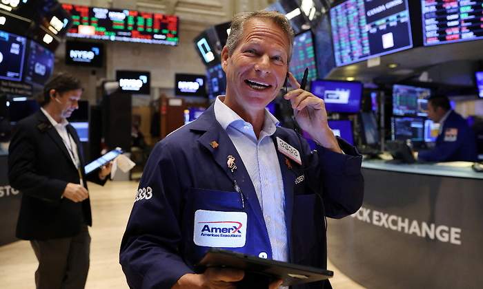 Wall-Street-NYSE-contento.jpg