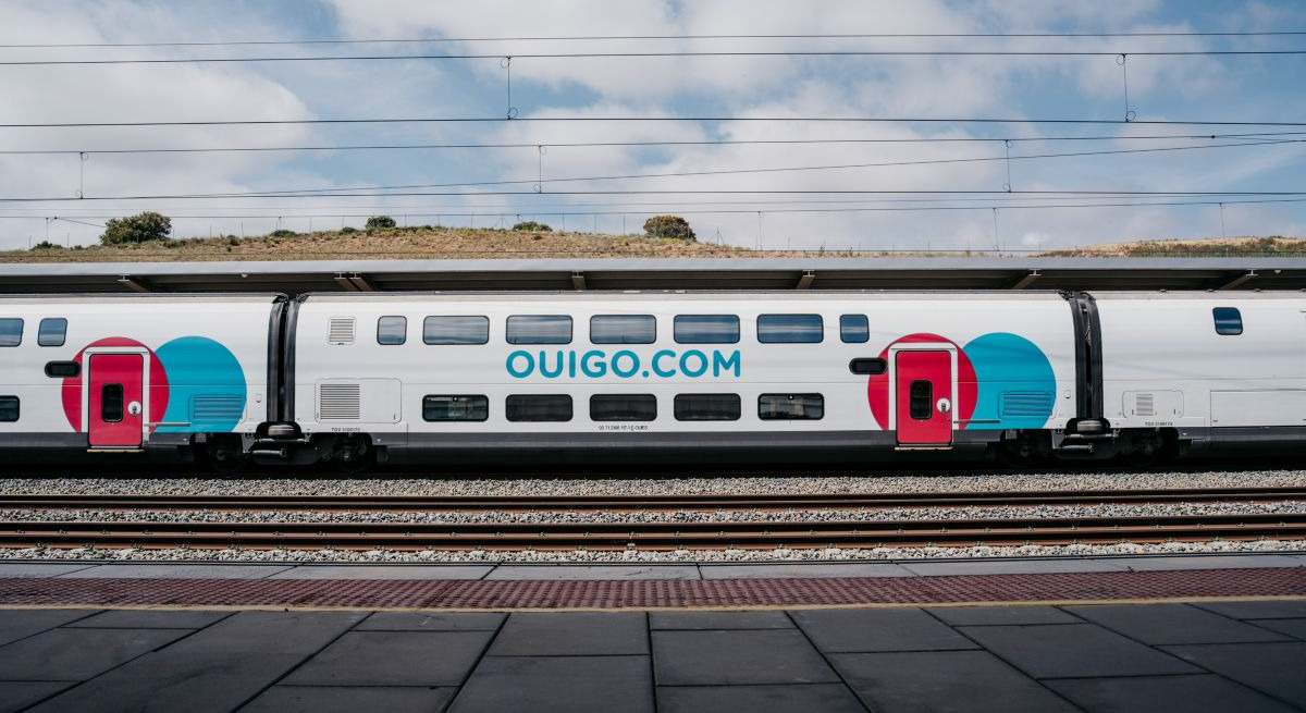 Ouigo anuncia un precio fijo de 7 euros para viajar entre Madrid, Segovia y Valladolid durante 7 semanas