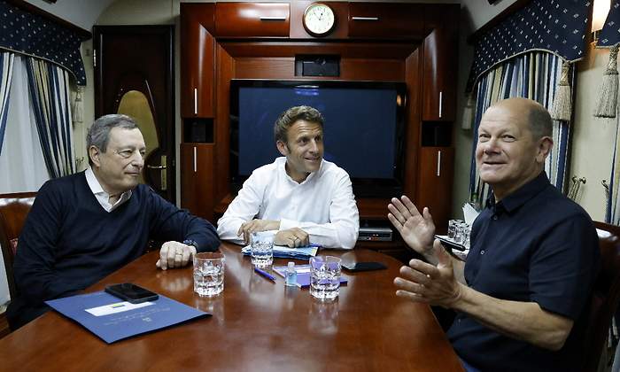 Macron-Draghi-Scholz-16jun22.jpg