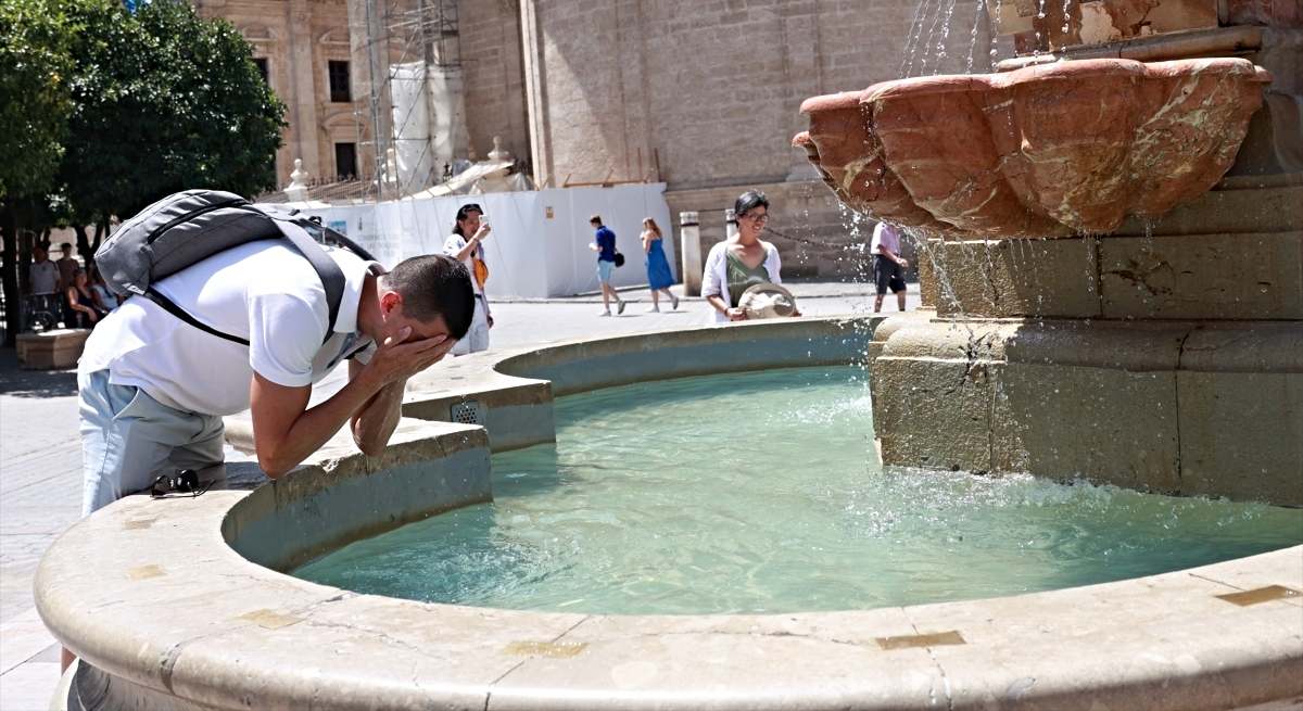 La primera ola de calor del verano empieza con avisos en 35 provincias, 18 de ellas en nivel naranja