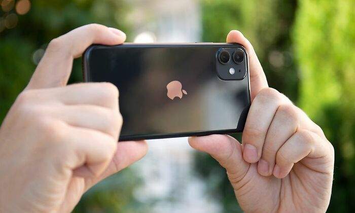 camera-iphone-dreamstime.jpg