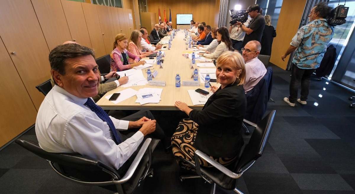 Castilla y León crea la Mesa de la Seguridad y la Defensa ante  la oportunidad  que ofrece el rearme de la UE