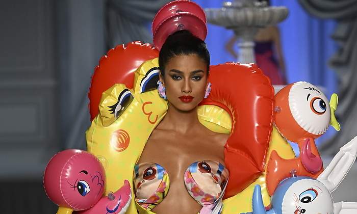 milan-moschino-1200.jpg