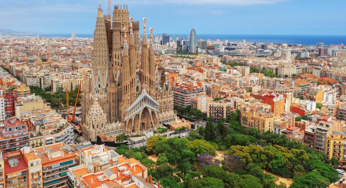 El precio del alquiler sube un 9,9% en mayo y marca un nuevo récord: vivir en Barcelona cuesta más del triple que en Ciudad Real