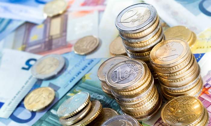 euro-monedas-billetes-dreamstime.jpg