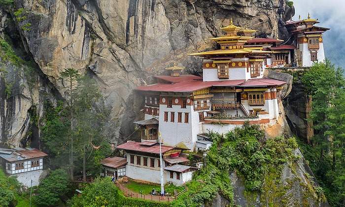 HOTELES-1--Monasterio-Taktsang--Amankora-Bumthang-Butan.jpg