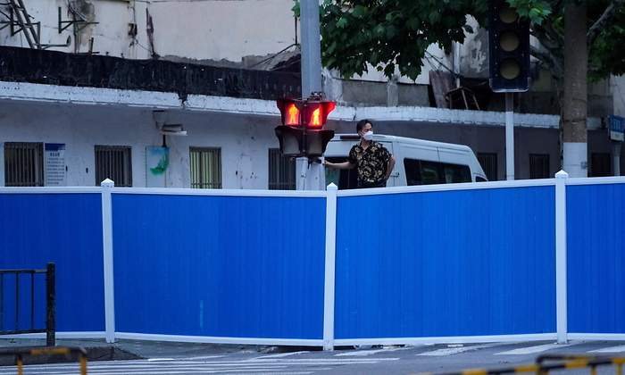 shanghai-barricada-covid-reuters-1200x655.jpg