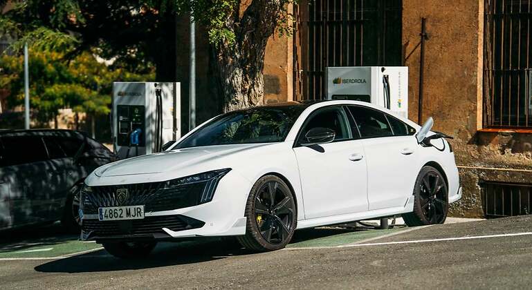 El modelo cuenta con una versión PSE, muy deportiva y de 360 CV.