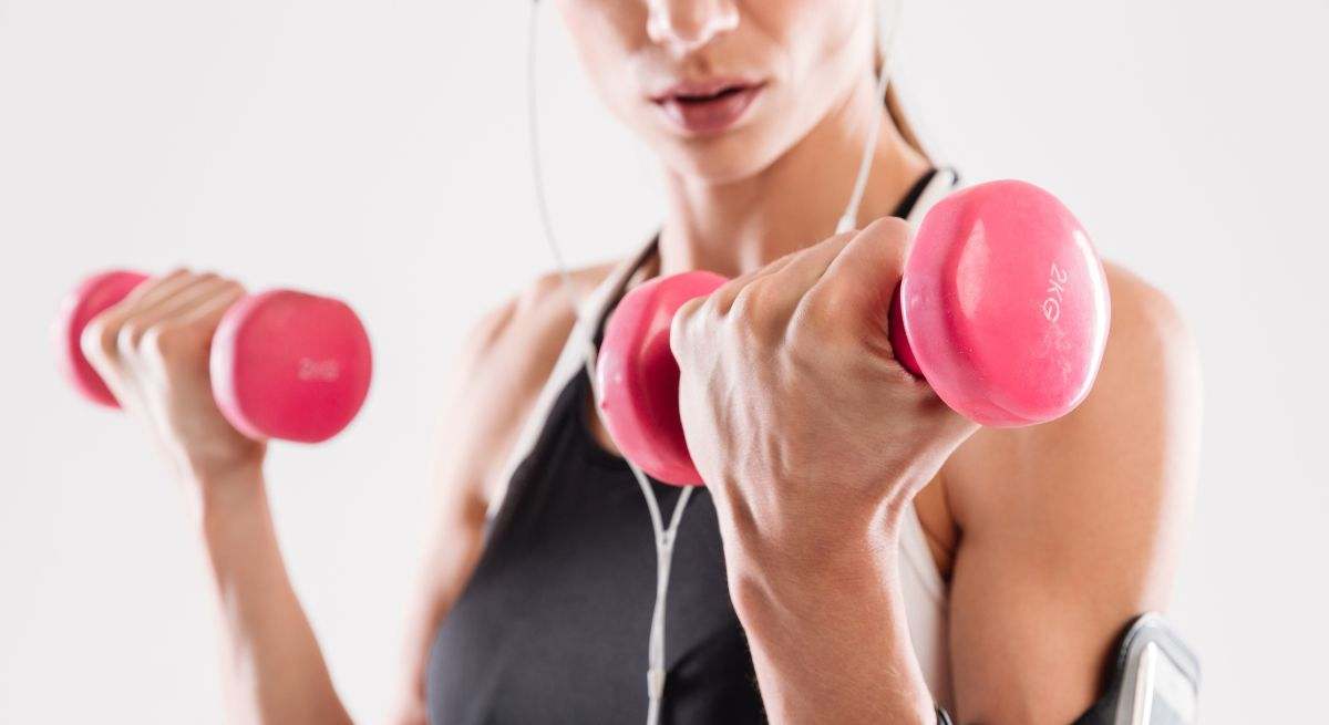 Adiós al gimnasio: ponte en forma desde casa con este juego de mancuernas (rebajado por tiempo limitado)