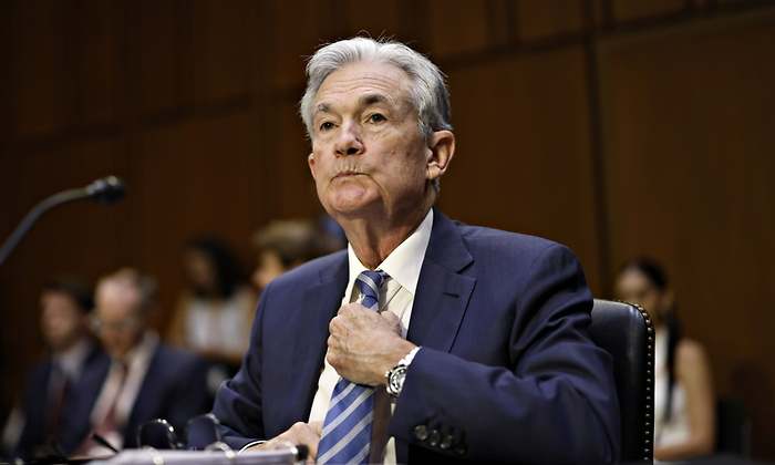 powell-22jun22-bbg.jpg